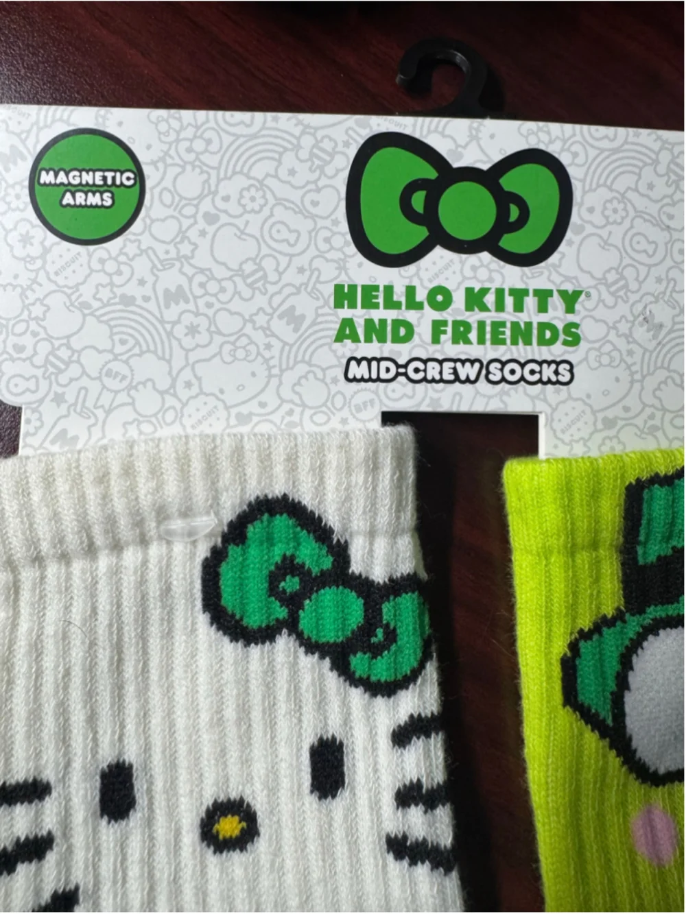 Hello Kitty Keroppi Magnetic Arms St Patrick’s Crew Socks NWT